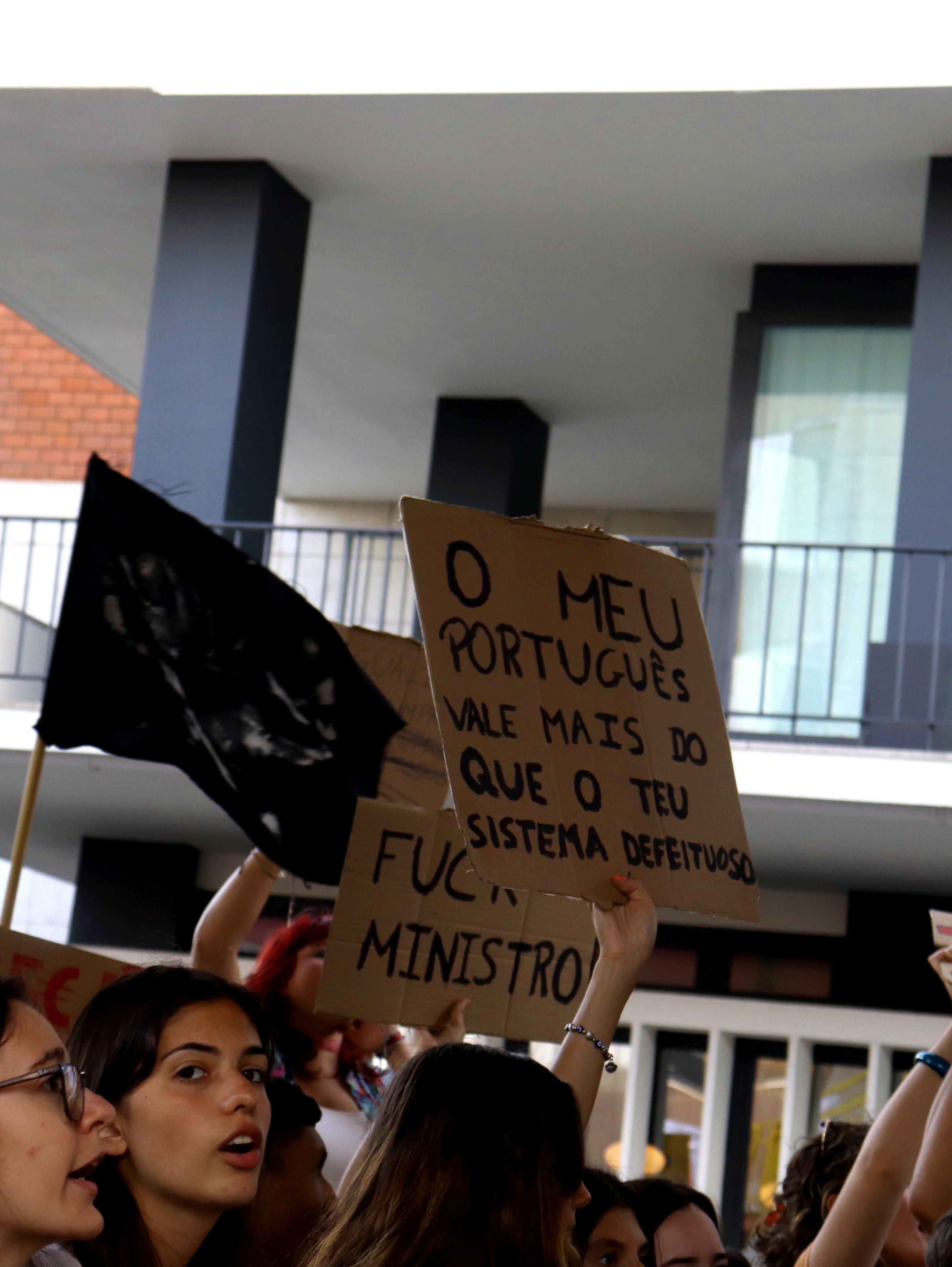 Bandeira e Protesto